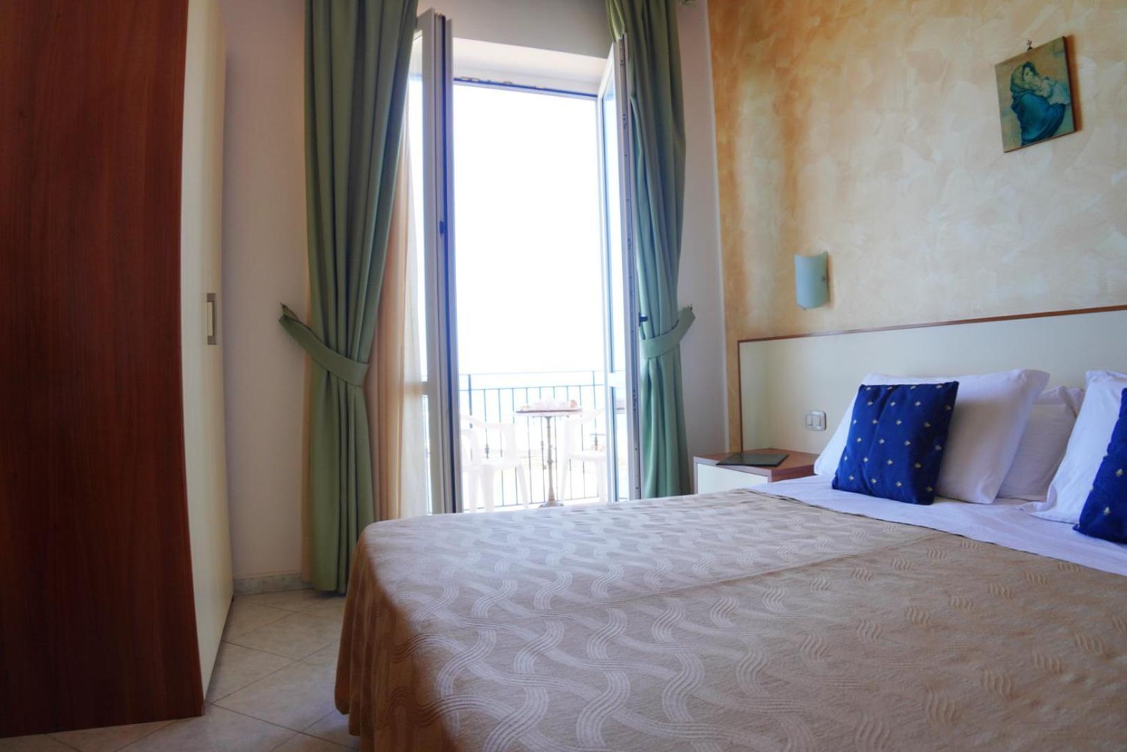 New Hotel Sonia Santa Maria di Castellabate Zewnętrze zdjęcie